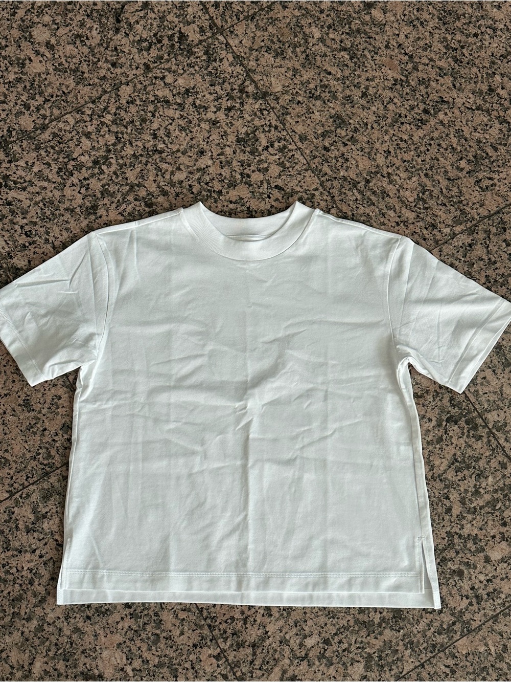 Uniqlo Women’s White Short Sleeve Crewneck Tee